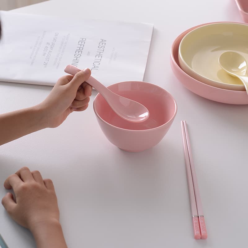 Colorful Ceramic Small Spoon for Home, Hotel, Restaurant Soup Spoon, Pure White Macaron Color Spoon