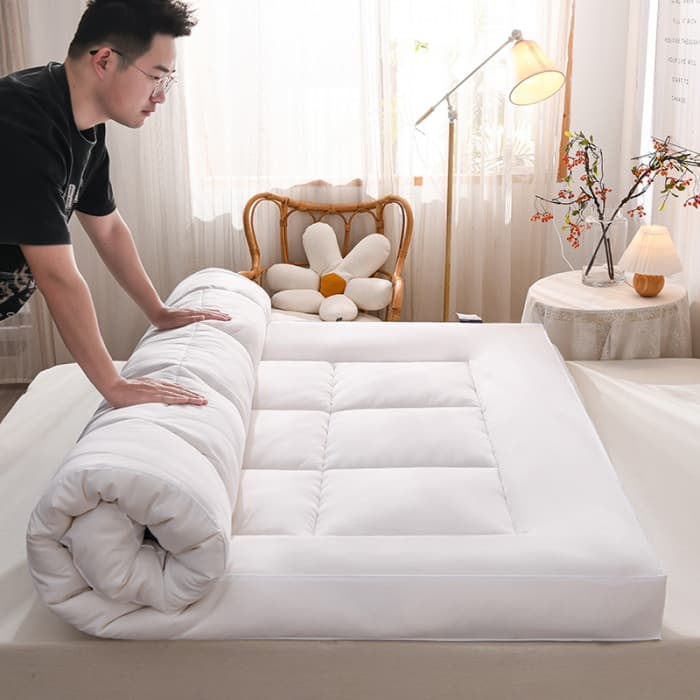 Five-Star Hotel Linen with Extra Thick 3D Feather Cotton Comfort Pad, B&B and Hotel Bedding Factory Direct Sales