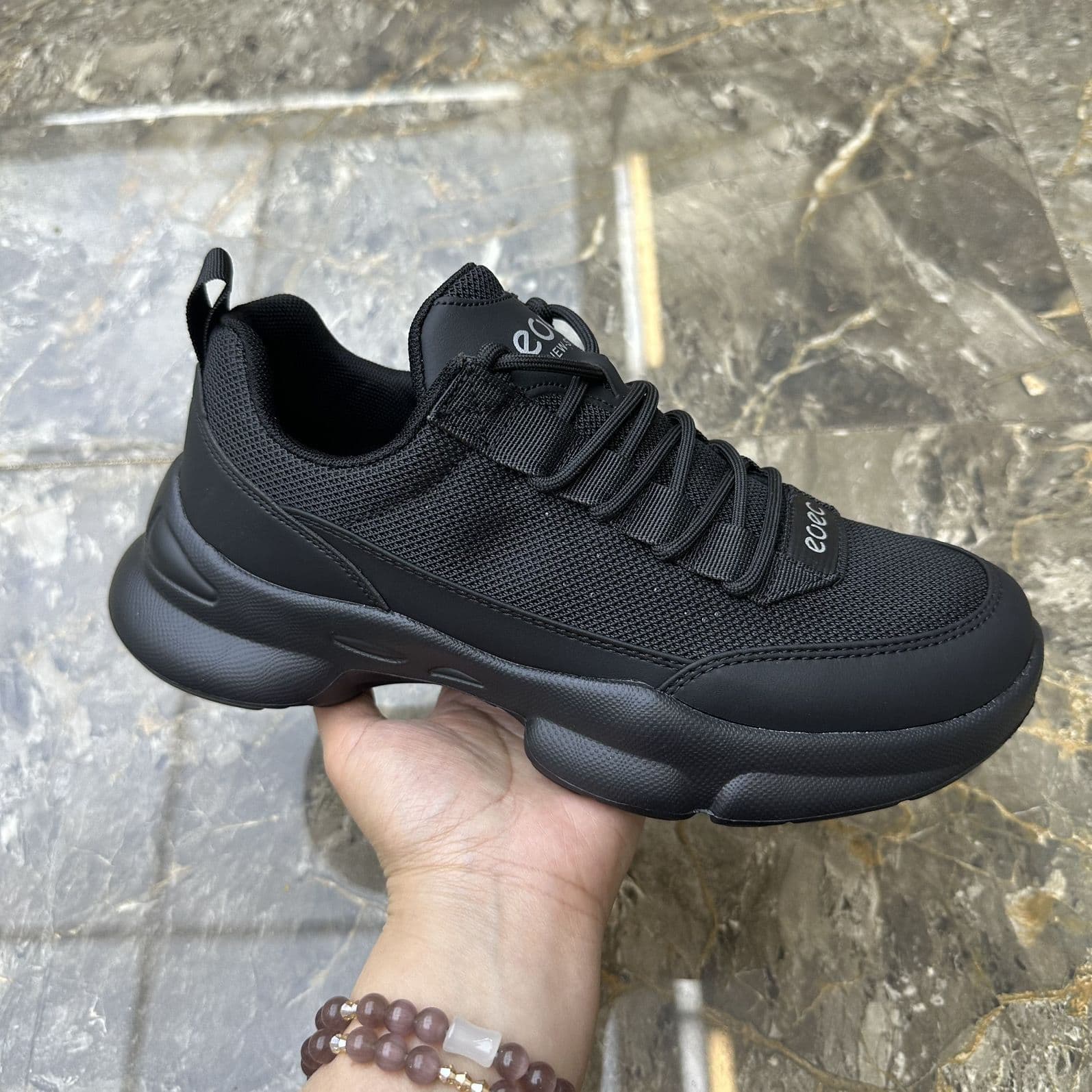 2026 Summer Men's Shoes New Trend Sports Casual Shoes Fashion Breathable Soft Sole Mesh Sports Shoes Black Men's Shoes