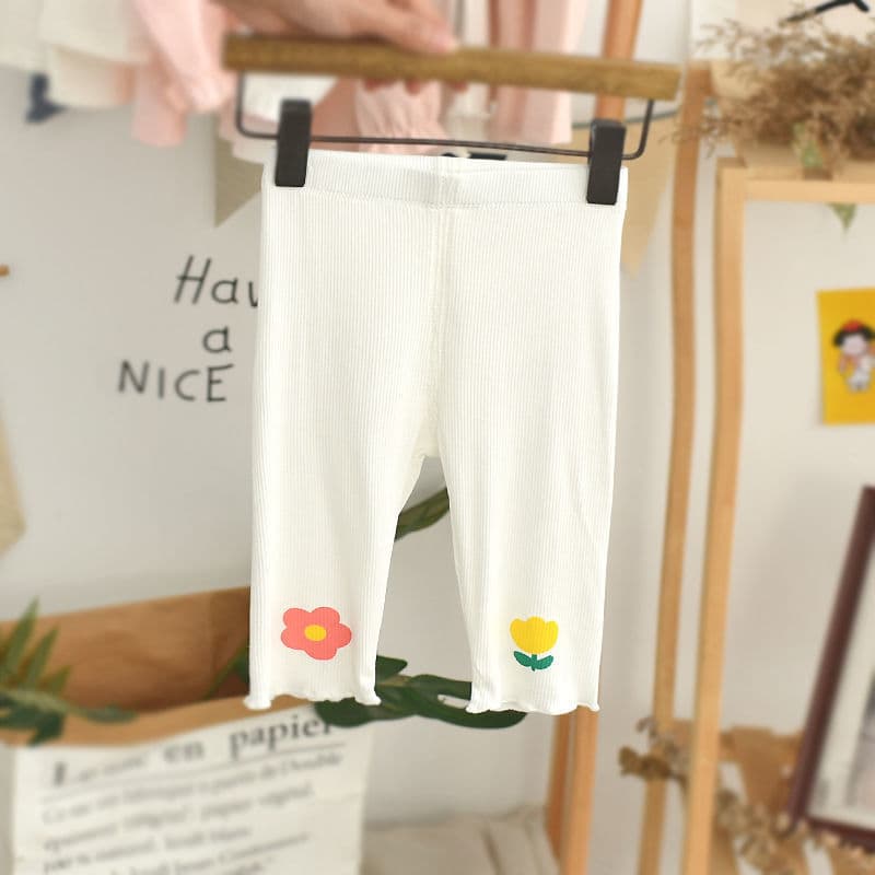 Baby Leggings Thin Slim Fit Infant and Infant Baby Pants Princess Summer Thin Versatile Girls Cropped Pants 0180