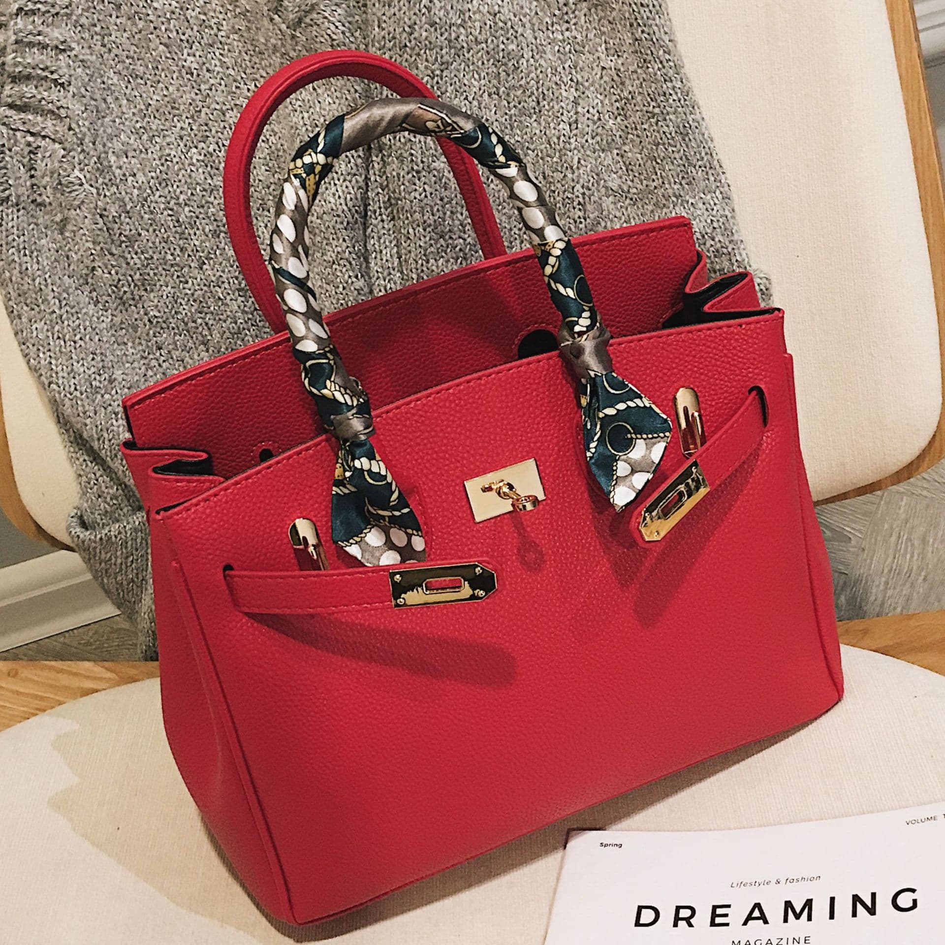 Cross-border Fashion Hot-Selling Large Handbag Tote Bag for Women 2026 New Trendy Red Wedding Bag Large Capacity Crossbody Tote Bag
