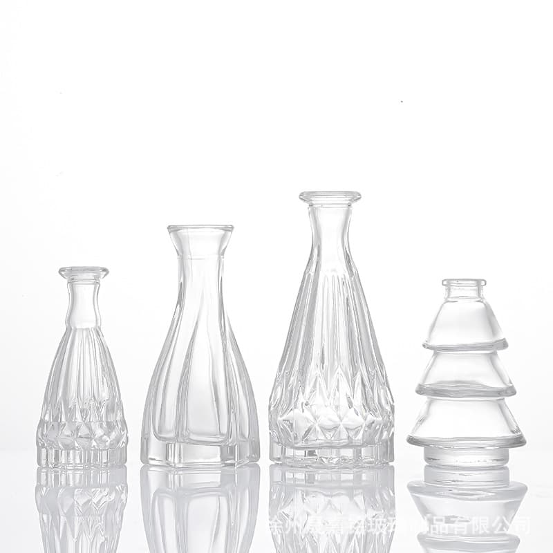 Aromatherapy Bottle Conical Embossed Glass Empty, Reed Diffuser Stick Bottle, Vintage Scent Diffuser Decor for Hotels & B&Bs