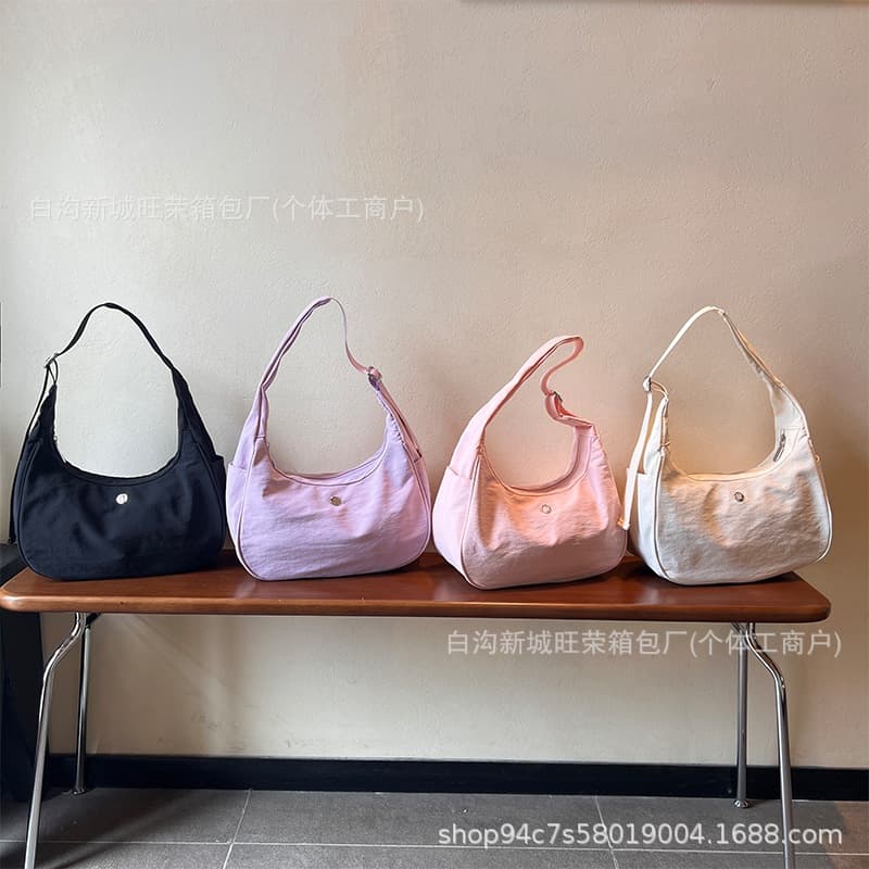 Cross-border super popular crossbody bag for women 2026 new commuting shoulder bag lightweight casual carry-on coin dumpling bag