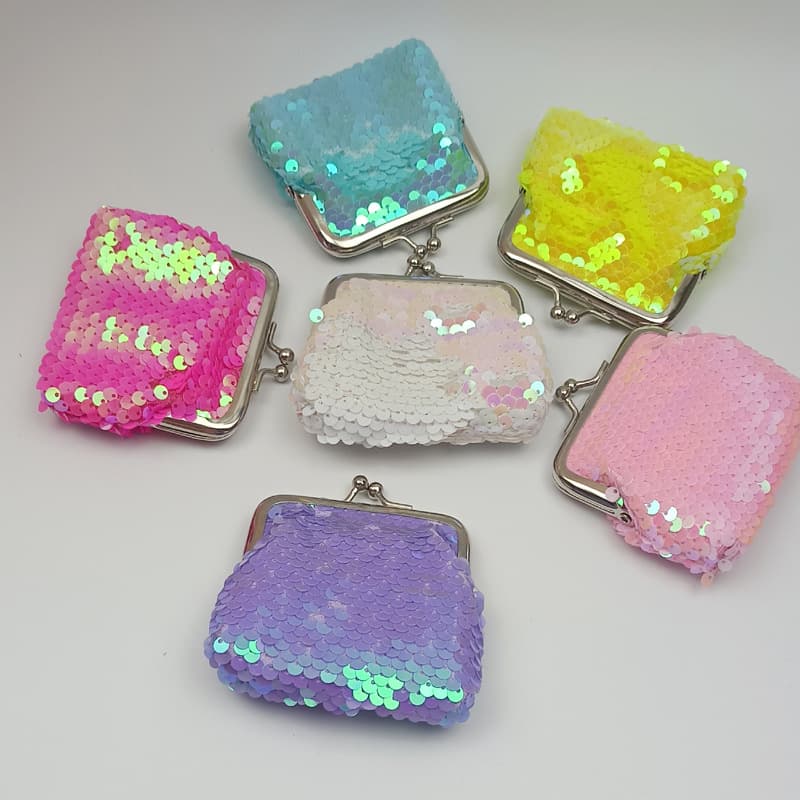 New 3-inch Holographic Glitter Coin Purse Student Fish Scale Keychain Accessory Storage Pouch