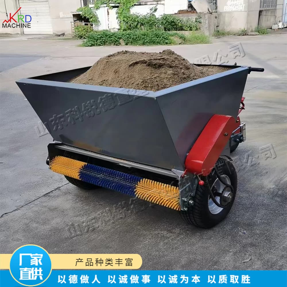 Ride-on Sand Filling and Grass Combing Machine, Football Field Turf Maintenance Machine, Golf Course Maintenance Equipment