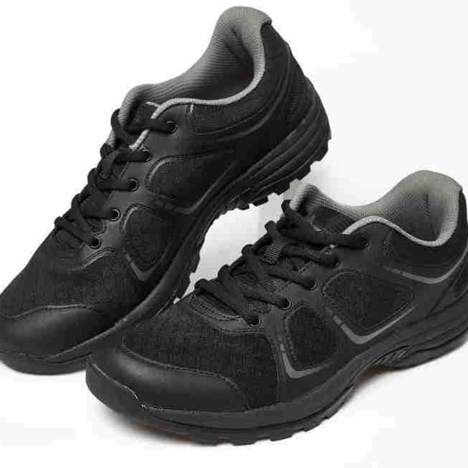 2025 Spring/Autumn New 19 Physical Training Shoes, Flat Heel Low-Top Black Lace-Up Training Shoes, Outdoor Running Sports Shoes