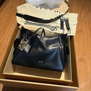 LV Black Warrior Large Carryall Chip-Embedded Genuine Leather Shoulder Bag Crossbody Bag Tote Bag Women's Bag