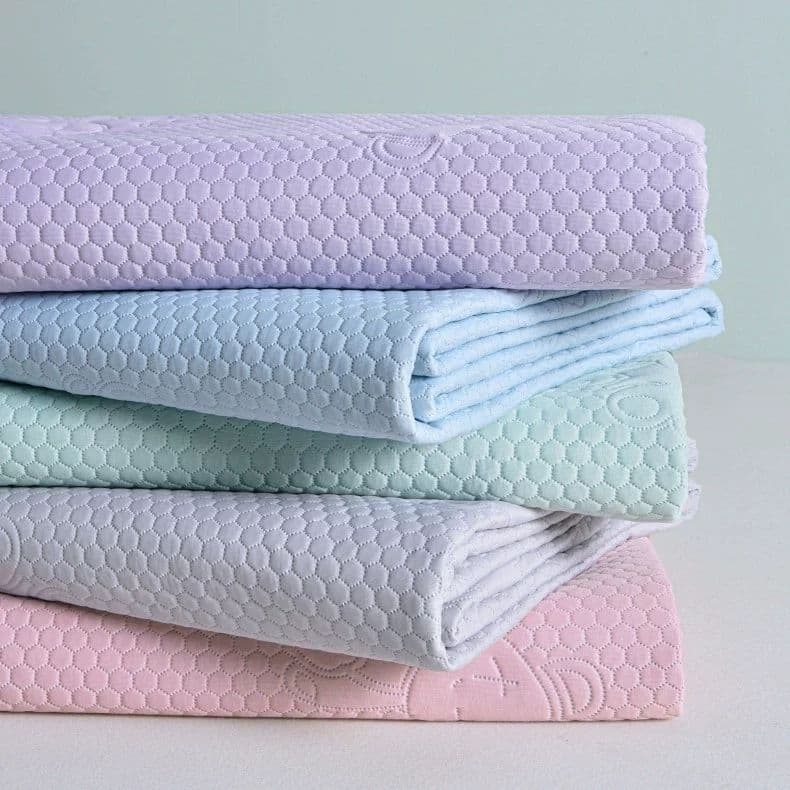 Class A Summer Cool-Feel Ice Bead Cooling Mat: Home use, thickened air-conditioning soft cooling mat, machine washable, student dormitory ice silk mat.