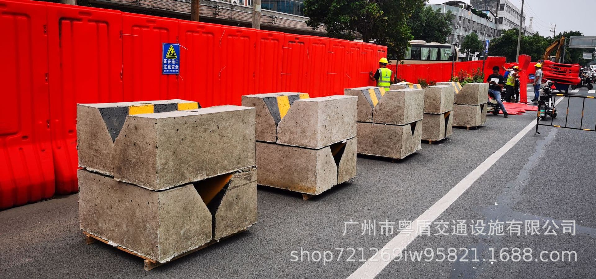 Yuedun Traffic Safety Facilities Manufacturer Cement Pier, Isolation Pier, Impact Pier, Stone Horse, Impact Facility Manufacturer Wholesale