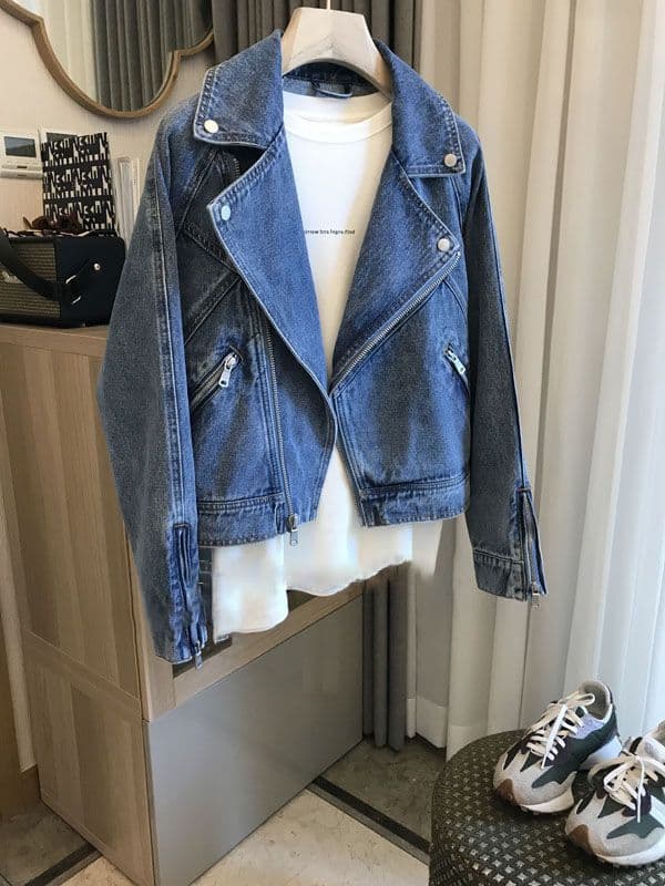 Trendy style ~ full of fashion, a favorite of fashionistas! Motorcycle oversized lapel zip long-sleeve denim jacket