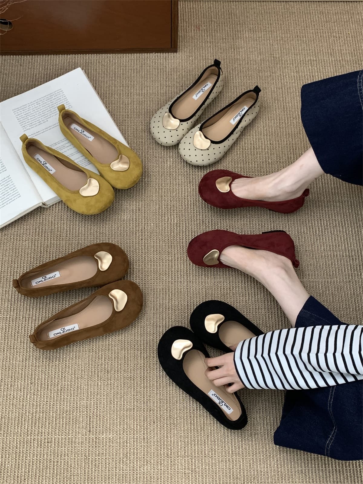 Vintage Yellow Flat Shoes for Women 2025 Autumn New Style Round Toe Slip-On Soft Sole Loafers Grandma Shoes