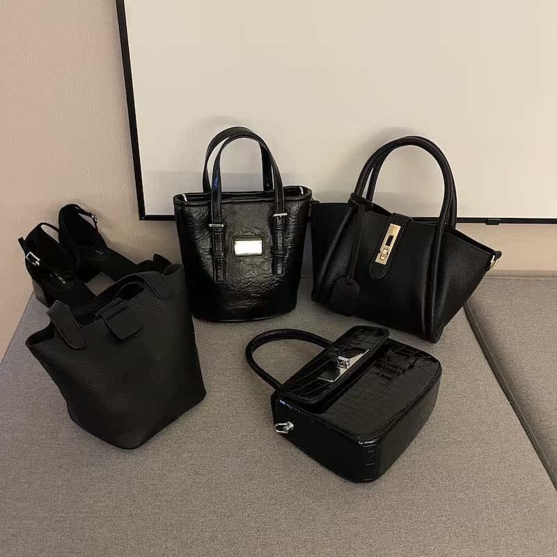 Crocodile pattern small square bag, trendy and versatile handbag, niche high-end shoulder and crossbody bag for women