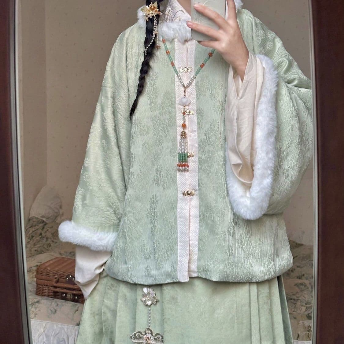Winter Style Thickened Ming Dynasty Hanfu Women Square Collar Duijin Shirt Horse-Face Skirt New Year Greeting Clothing Set Ancient Costume Warm Super Fairy Hanfu