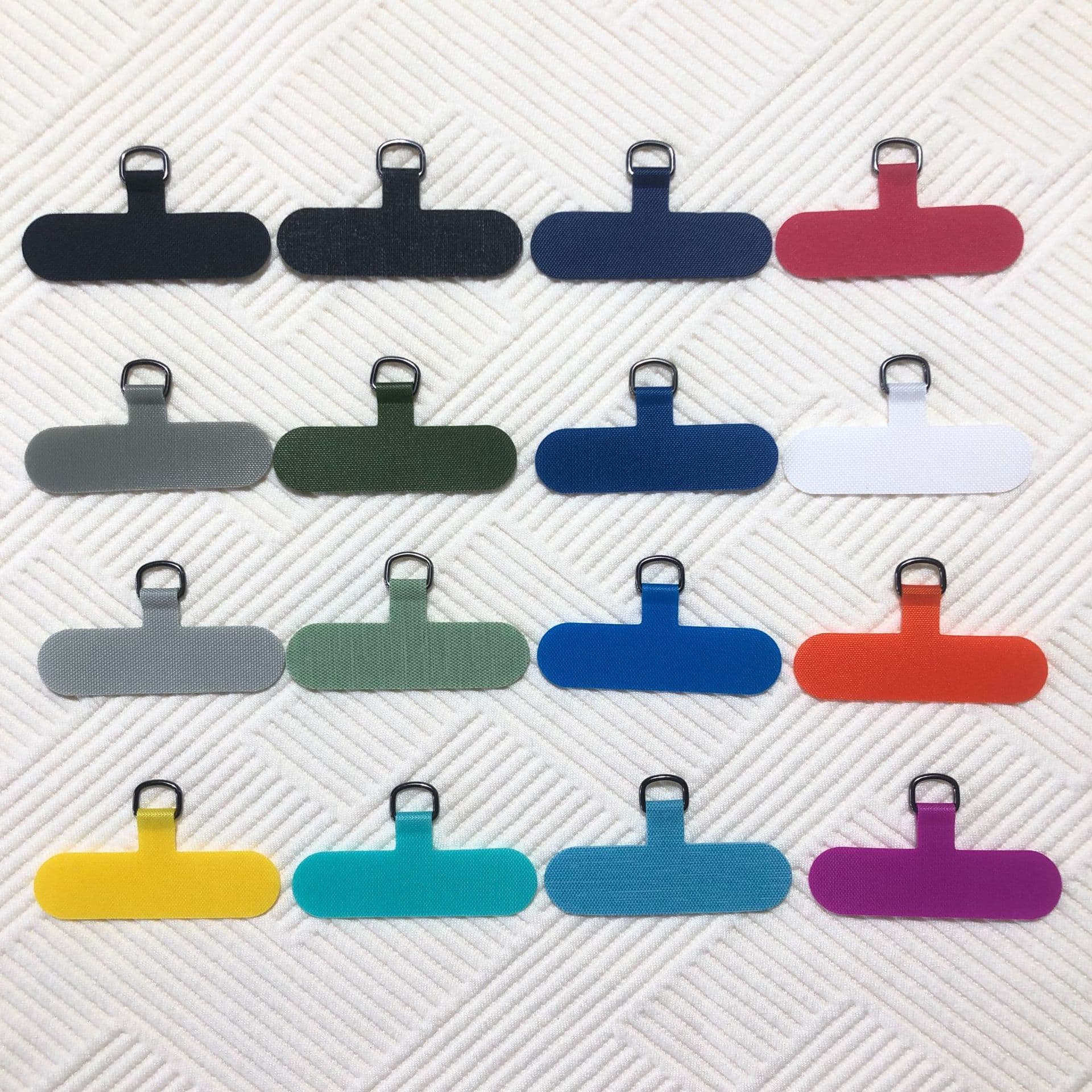 Universal phone case lanyard clip plate for securing cards, stickers, and buckles with chain-linked spacer and anti-loss ring