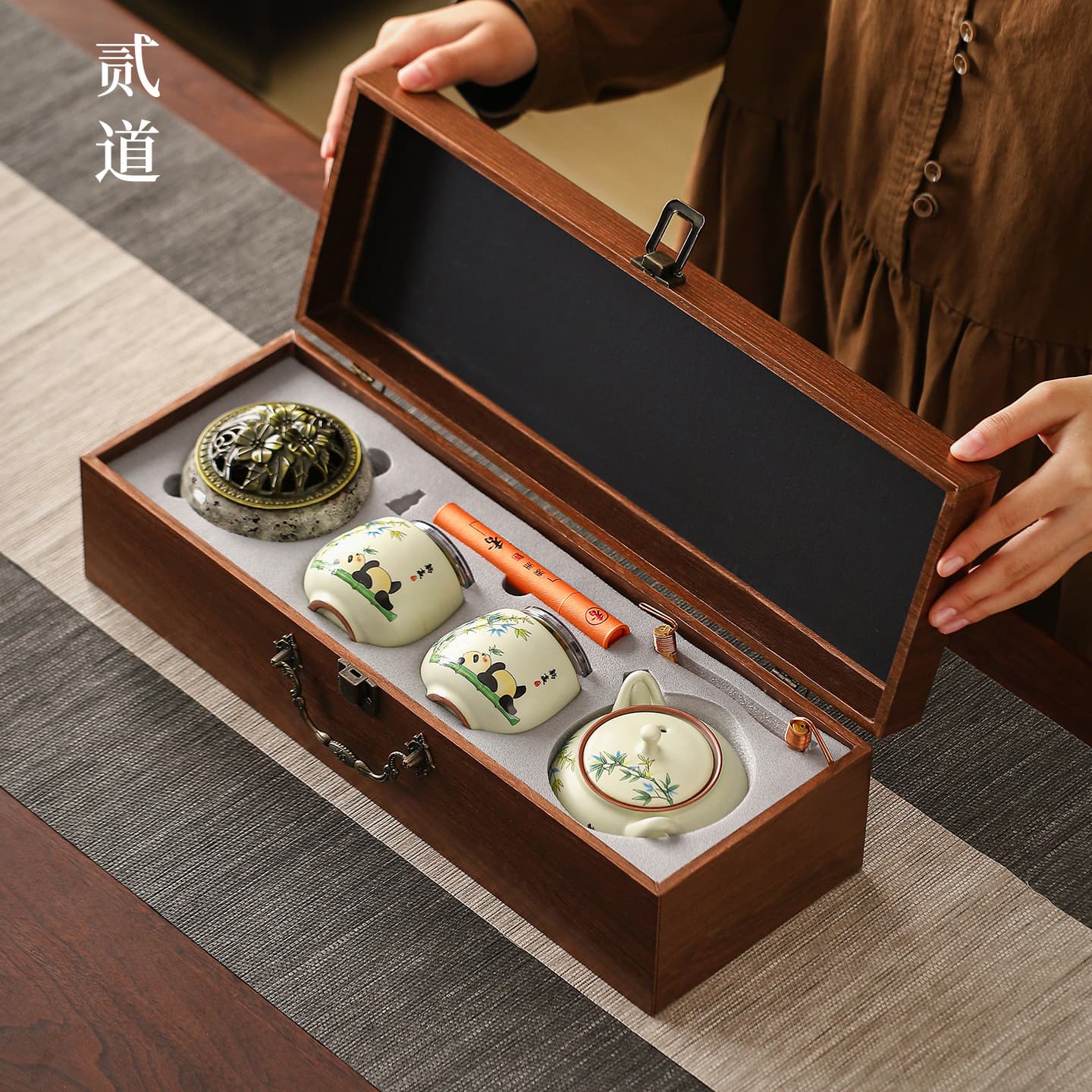 Panda Cultural Creative Tea Set Gift Box, Chengdu Souvenir for Foreign Friends, Business Practical Gift