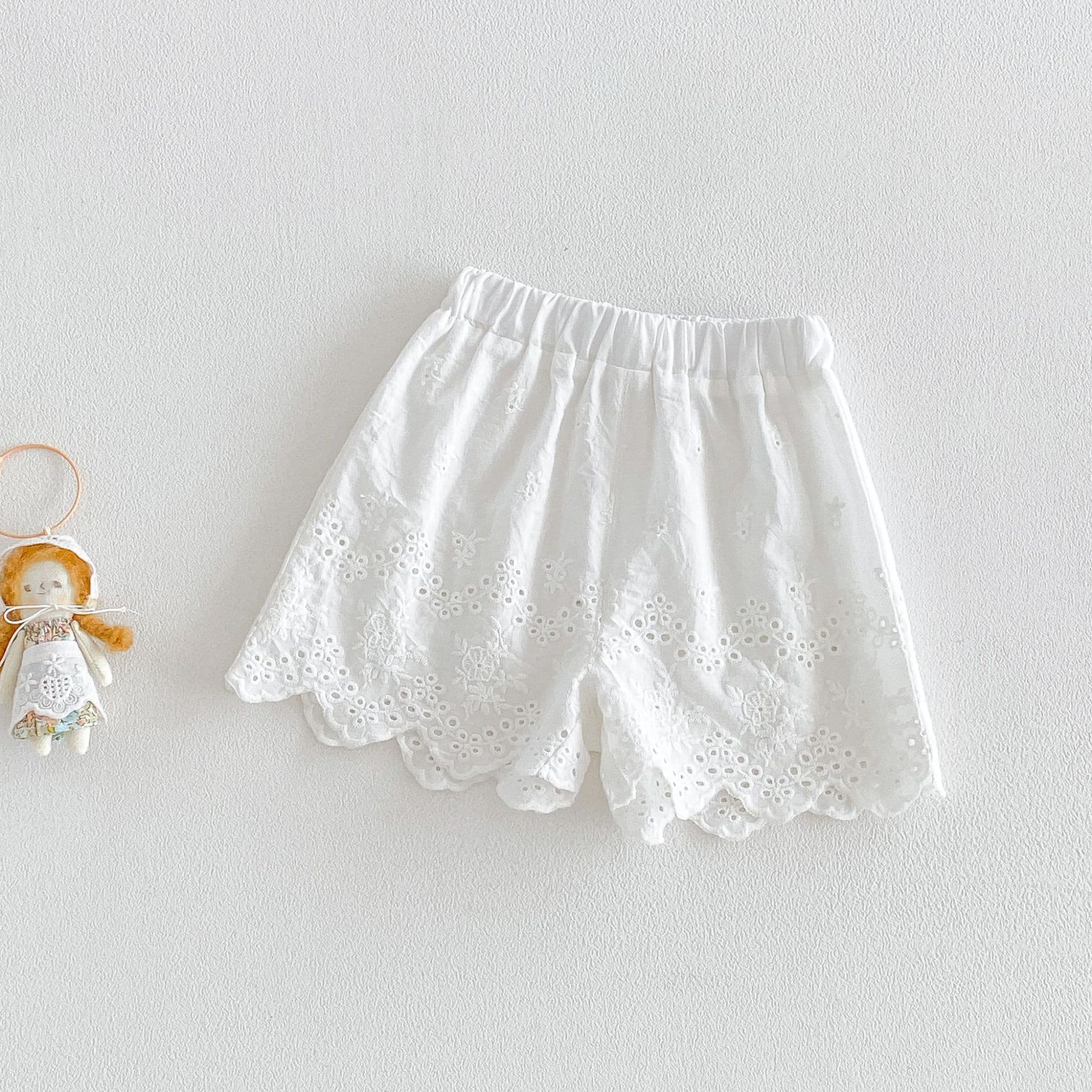 Girls' Daisy Doll Shirt 2026 New Summer Baby Design Lace Blouse Children's Stylish Vest