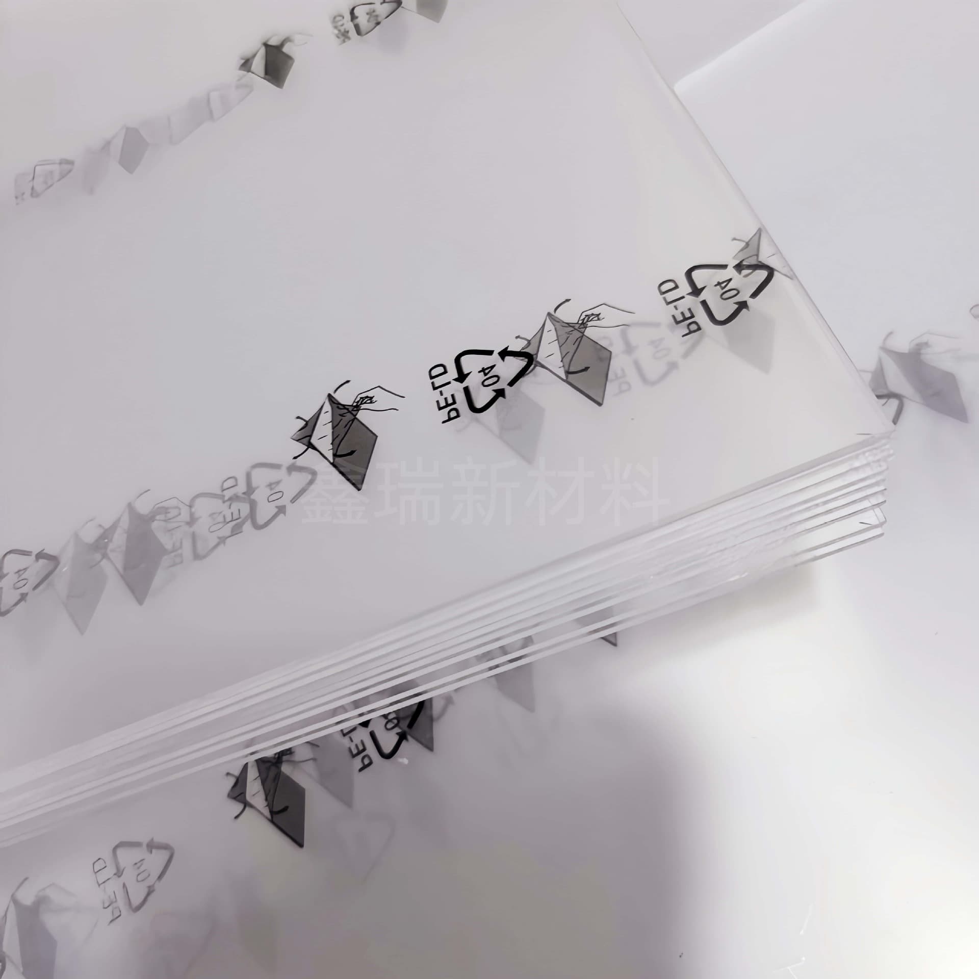 Factory direct sales of transparent photo frames made of PS acrylic glass, plastic sheets, and acrylic panels. Free cutting.