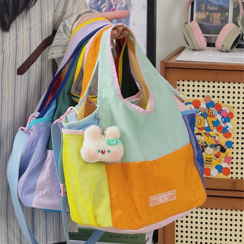Dopamine color-blocked tote bag, high-looking niche design canvas bag, lightweight contrasting color versatile student handbag for women