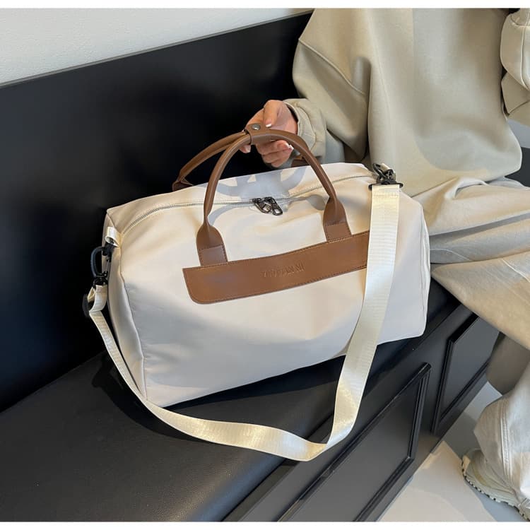 Travel bag clean version large capacity sports fitness bag dry and wet separation yoga bag hand luggage bag printed logo wholesale