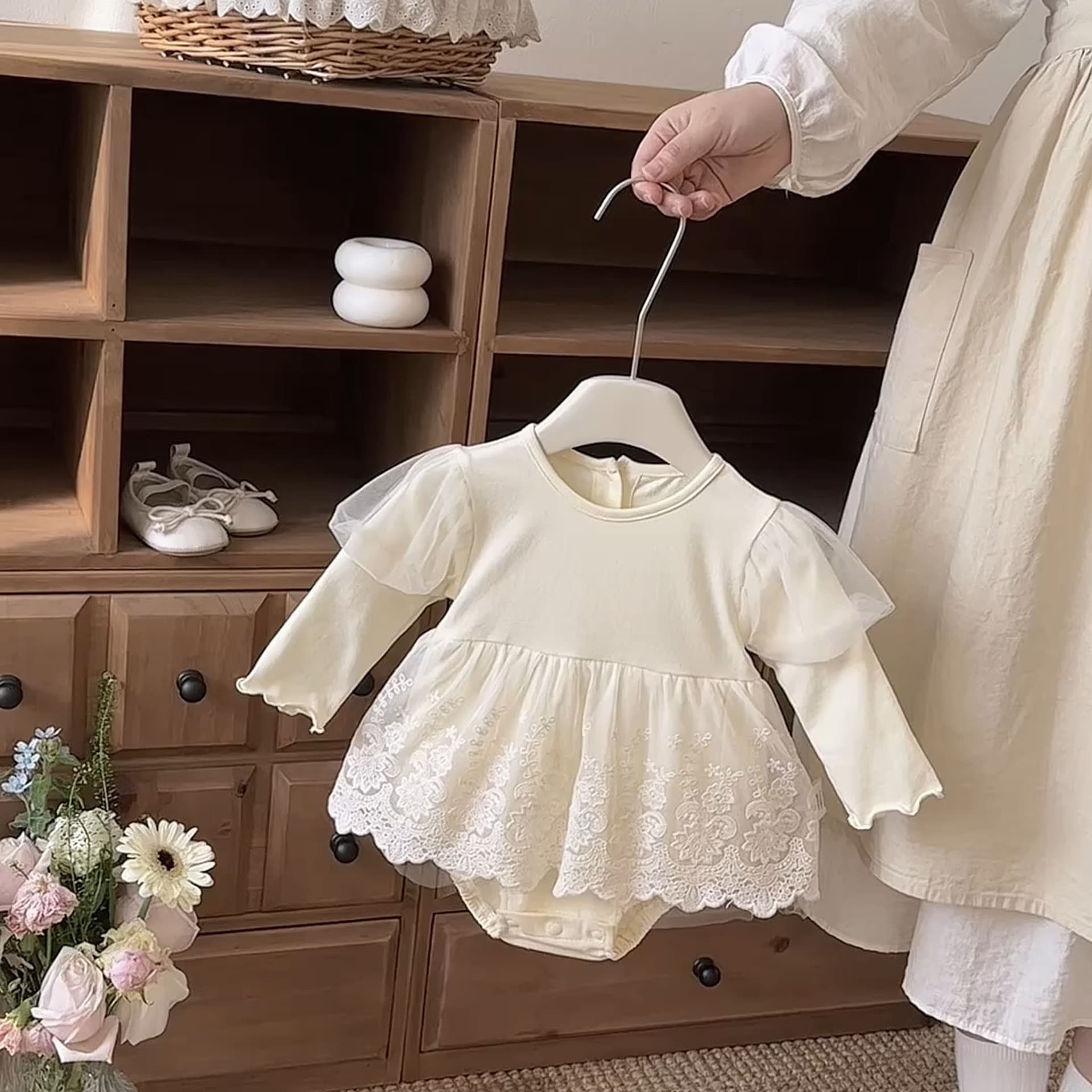 Baby clothes spring new style jumpsuit for baby girl one year old princess dress dress for 100 days and full moon bag fart clothes