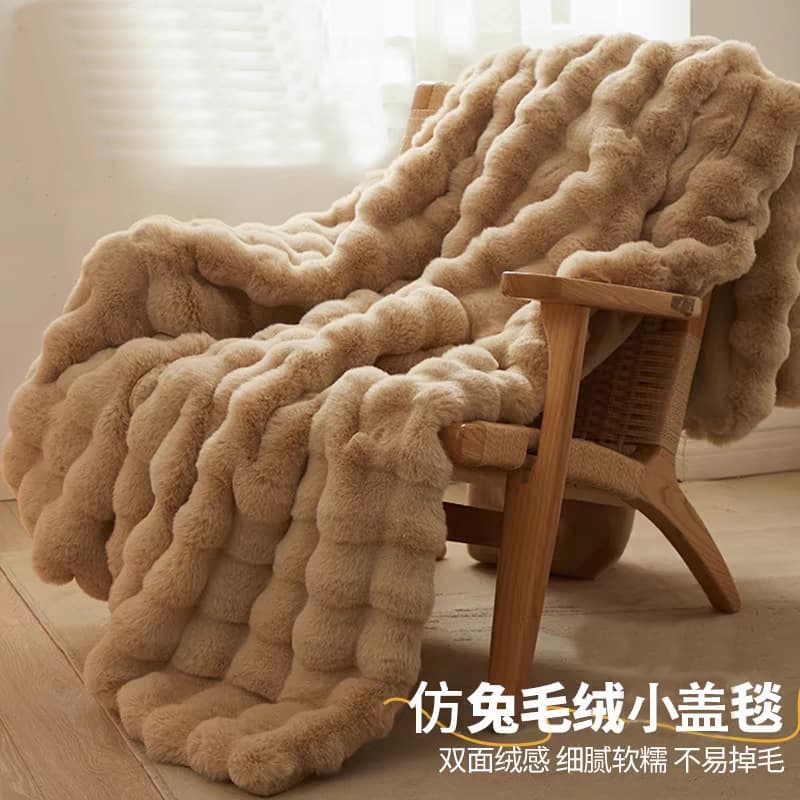 2025 New High-Gram Weight Double-Layer Imitation Rabbit Fleece Blanket, Thickened for Winter, Warm and Insulating, Ideal for Office Naps and Home Use.