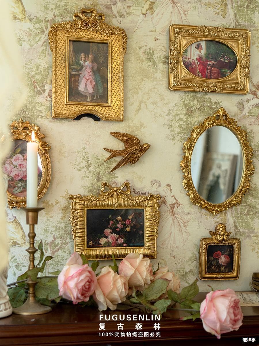 Vintage European Gold Embossed Picture Frame for Home, B&B Wall Decoration, Artistic Light Luxury Carved Wall Hanging Photo Frame