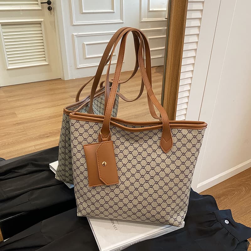 2025 Commuting Casual Large Capacity Tote Bag, Autumn and Winter New Fashion Two-Piece Set, Textured Retro Underarm Bag