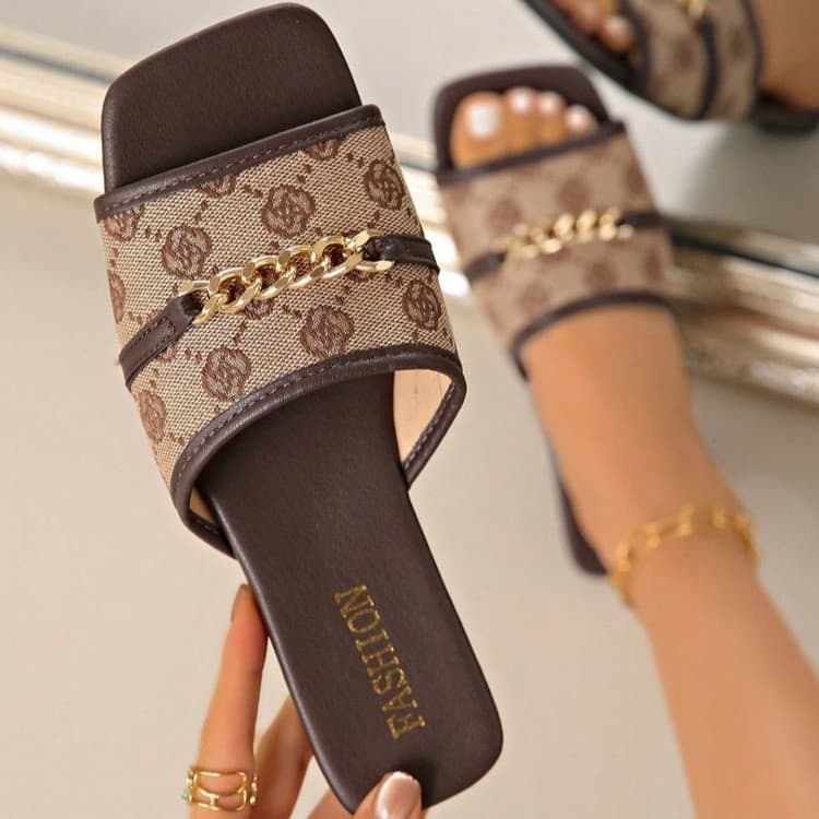 Plus Size Slides Fashion Metal Buckle Sandals Women's Casual One-Character Embroidery Slippers