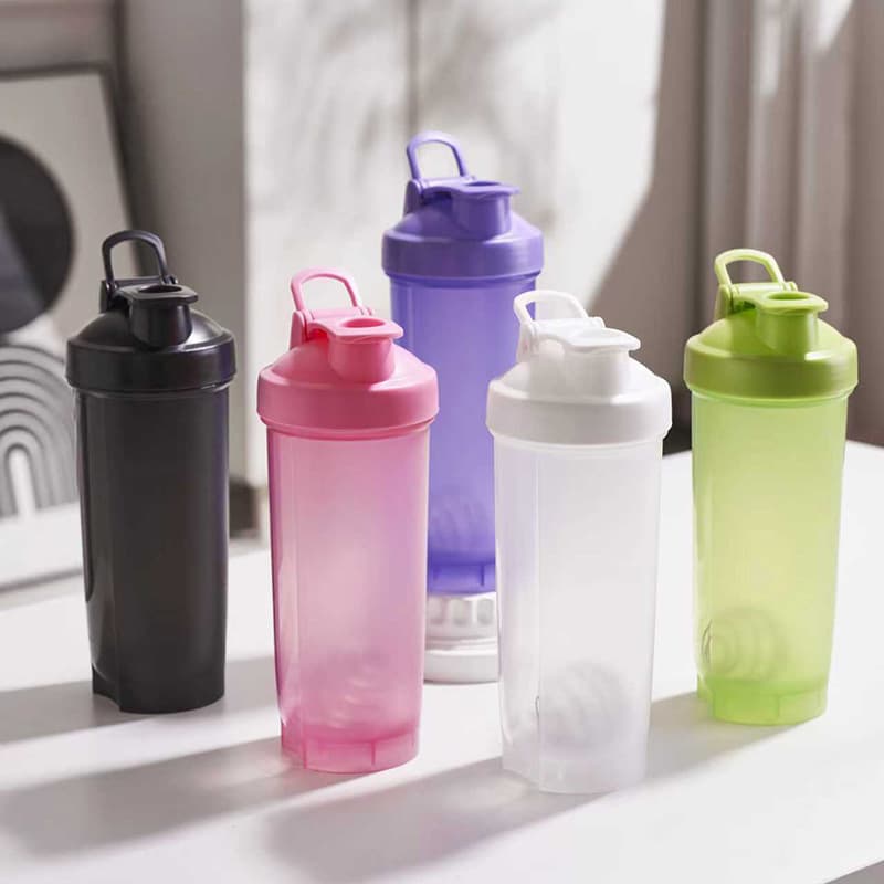 Cross-border 700ml large capacity shaker cup with handle, outdoor fitness portable sports water bottle, protein powder shaker cup
