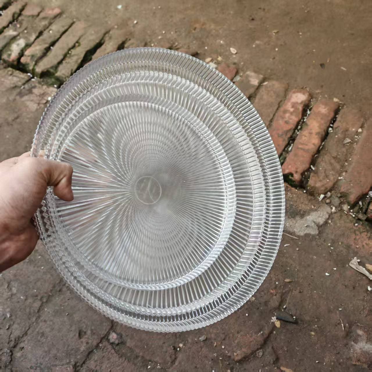 Simple Striped Round Cake Plate Dessert Platter Crystal Glass Fruit Tray Bar Tray Flat Bottom Serving Tray Tea Tray