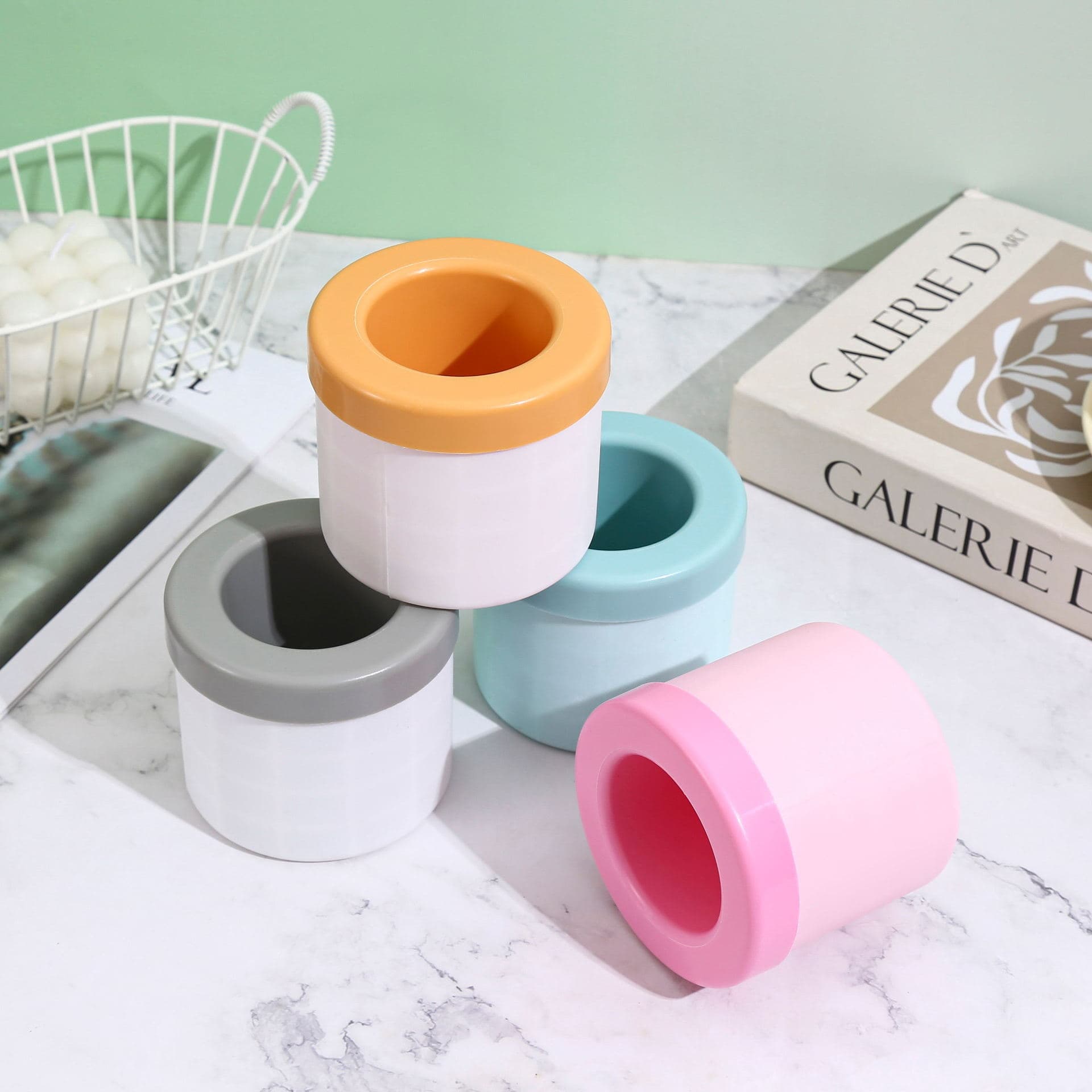 Food-Grade Silicone Round Bucket Ice Cube Tray Ice Maker Cup Creative Ice Making Tool Mini Ice Bucket Crushed Ice Mold