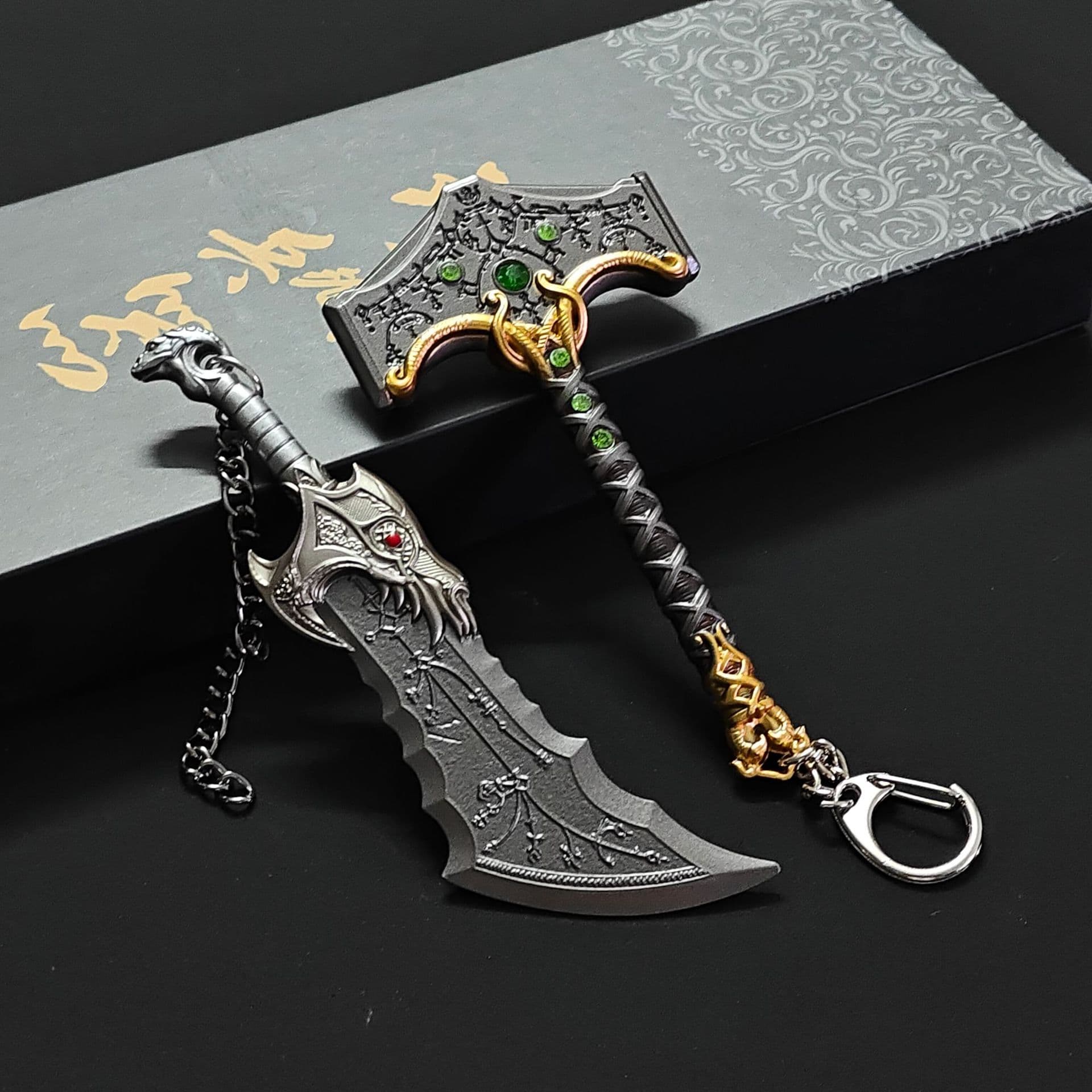 God of War 5 Game Merchandise Kratos Chaos Blades Metal Model Olympus Sword Mini Weapon