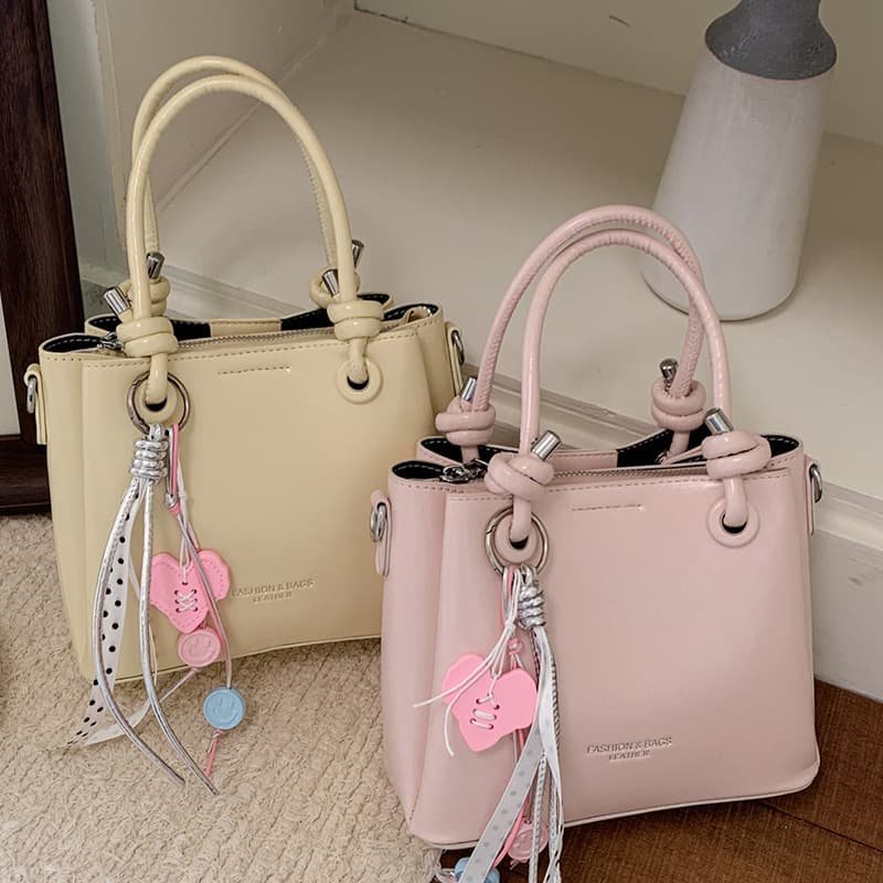 Korean-style Solid Casual Personality Small Square Bag 2026 Spring New Fashionable Trendy Commuting Shoulder Crossbody Bag