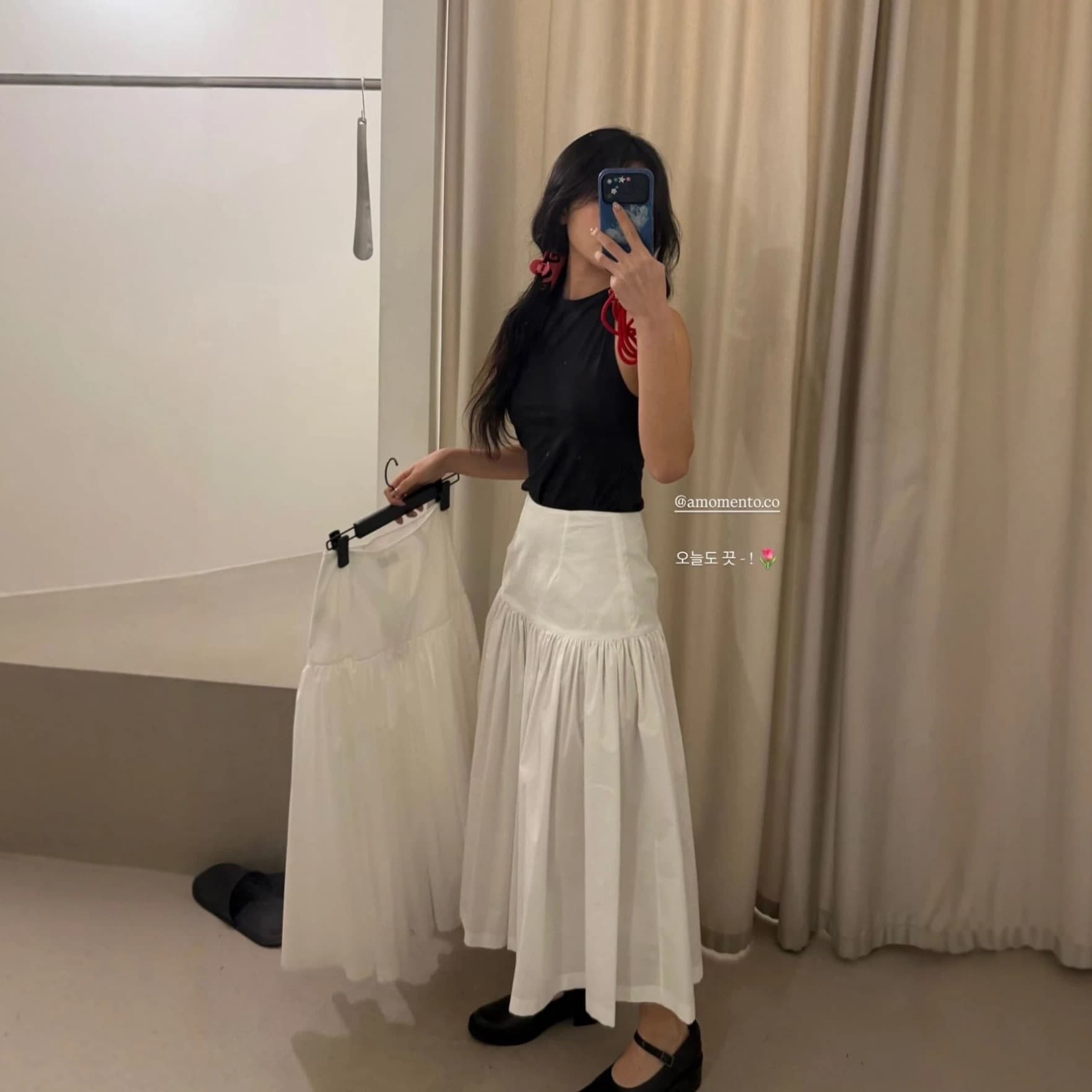 Now Available: Lee Kum Hwa's Same Style Pleated Skirt Pants, Korean Am*Ent Pleated Hem Wide-Leg Pants, Korean-Style Women's Clothing