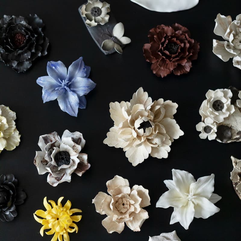 Peony incense stick incense base intangible cultural heritage hand-pinned ceramic aromatherapy stove diffuser wabi-sabi wind ornament Dehua porcelain