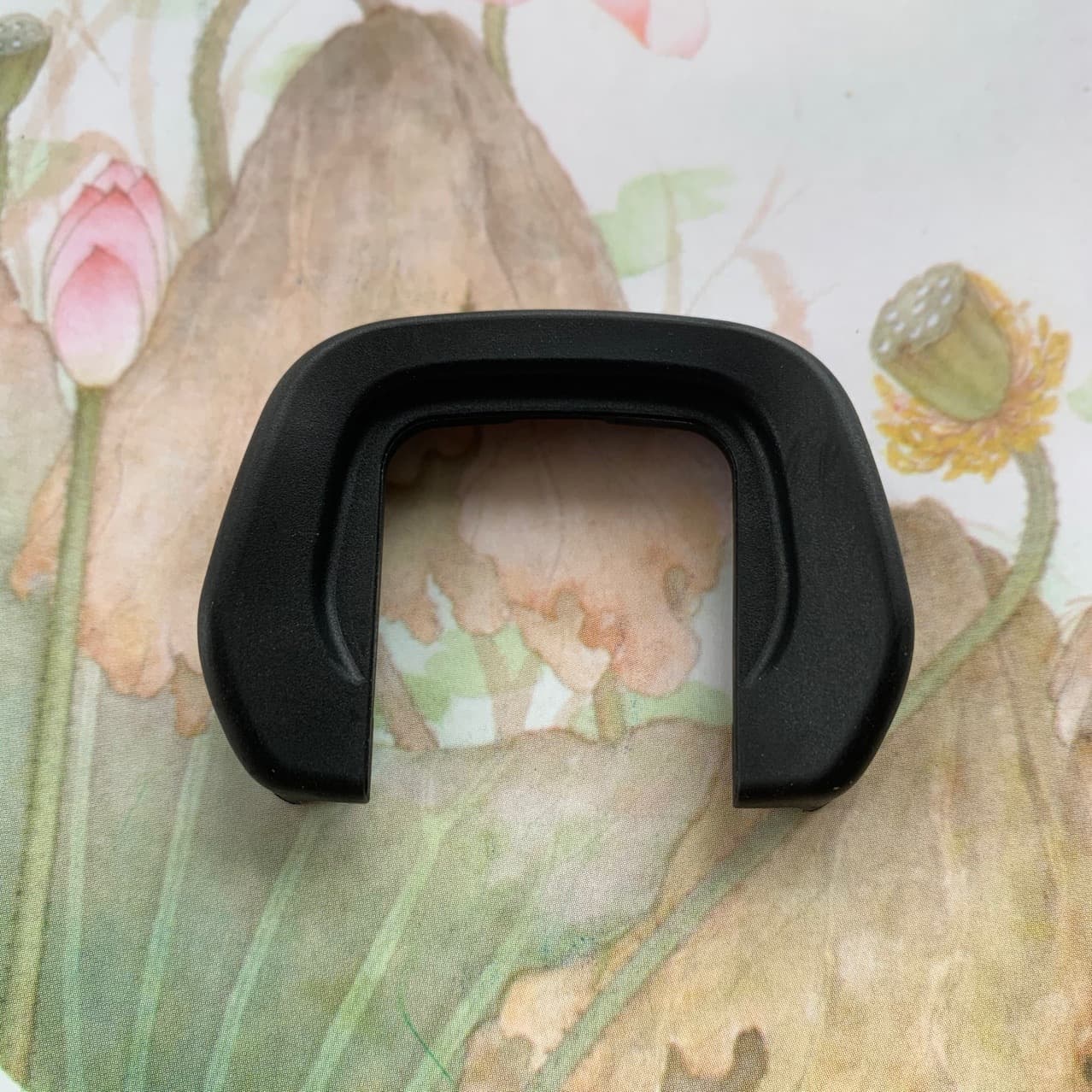 Camera Eyecup for EOS R, EOS-R Eyecup Eyepiece Viewfinder Cover for EOSR Viewfinder Hard Rubber Material