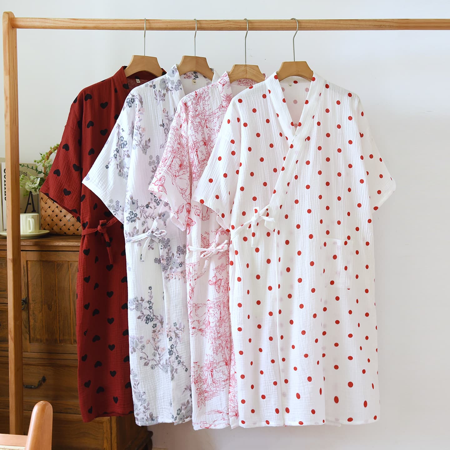 Japanese double-layer pure cotton gauze short-sleeved bathrobe, women's bathrobe, loose absorbent cotton pajamas, home clothes, steaming clothes