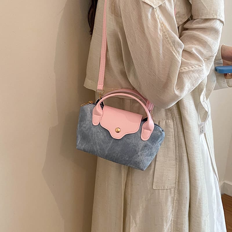 2026 New Trendy Lightweight Mini Square Bag Simple and Stylish Handbag Women's Bag Shoulder Bag Fashion Crossbody Bag