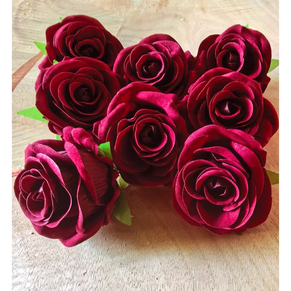Manufacturer wholesale high simulation red velvet rose head flowers Valentine's Day home wedding decoration simulation flower people