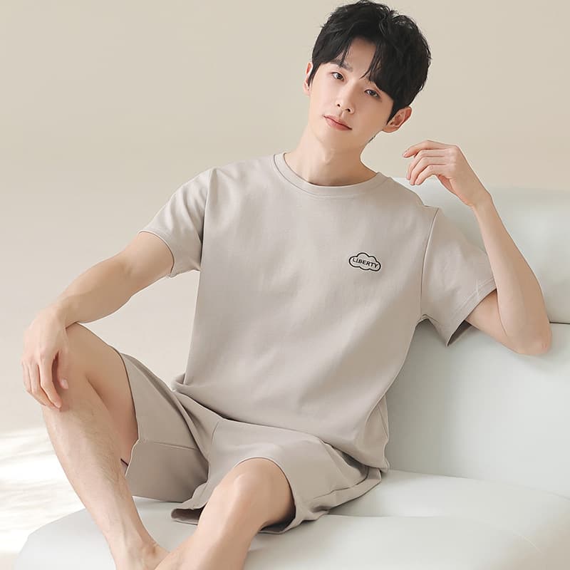 New Hot Selling Men's Summer Cotton Solid Color Pajama Set, Youth Outdoor Sports Short Sleeve T-Shirt and Shorts Homewear Set