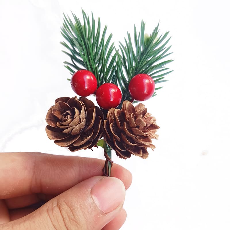 Pine Needle Mini Christmas Tree Accessory Gift Box Decoration Artificial Flowers Christmas Decoration Ornament Desktop Red Berry Decor Ins