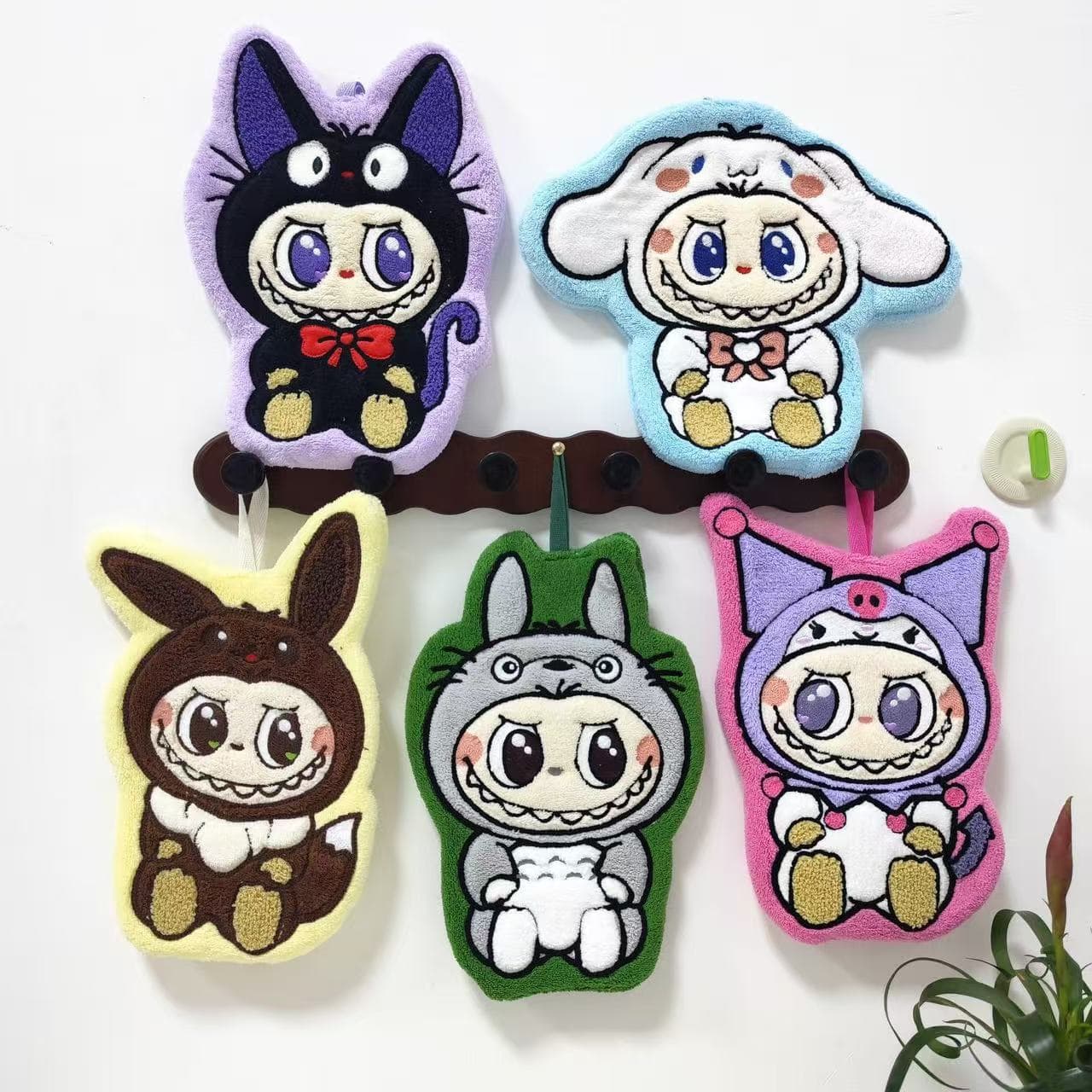 Cute doll hand towel coral velvet hanging kitchen bathroom towel rag children's handkerchief thickened and absorbent
