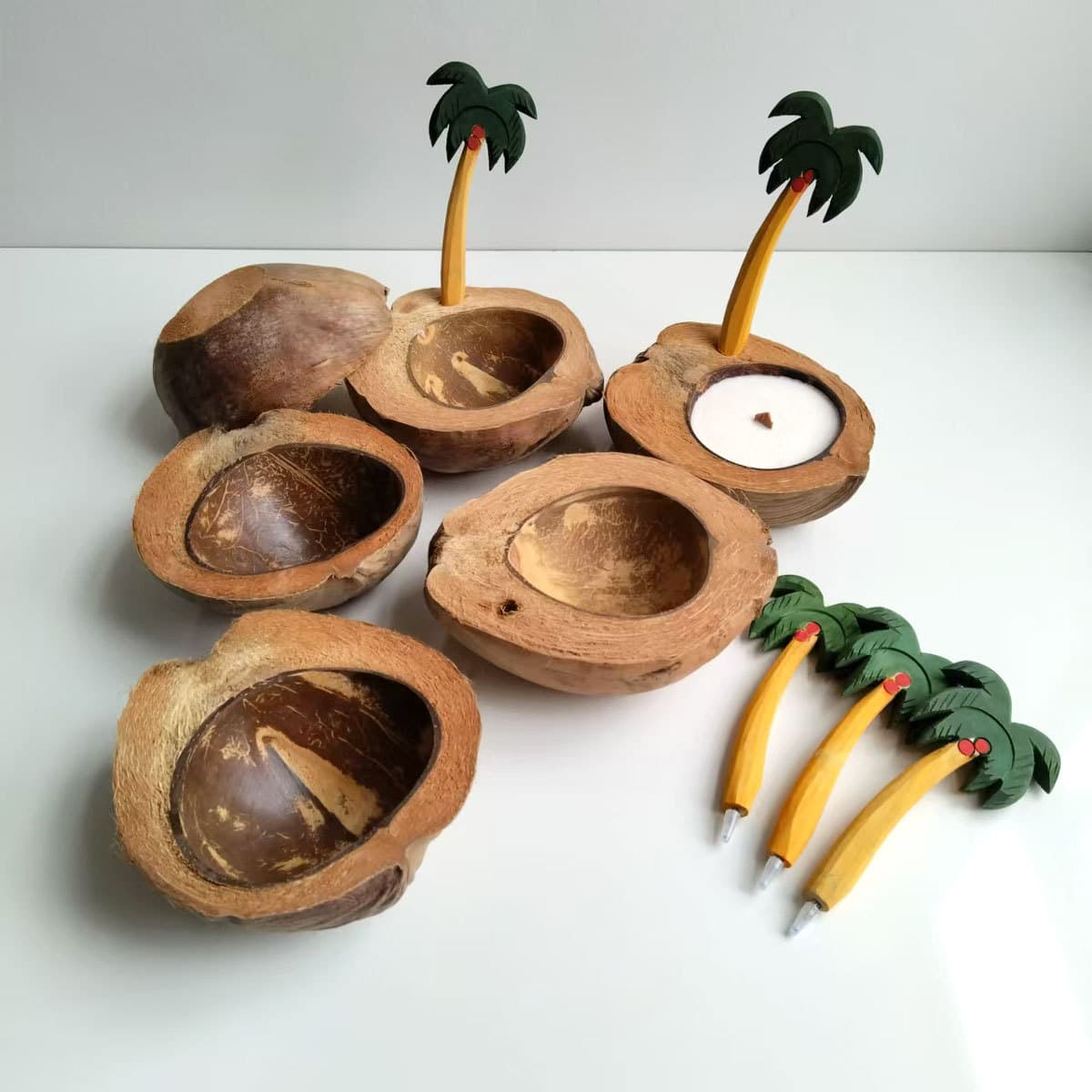 Hotel decorative scented candle bowl, natural coconut shell bowl, coconut wood bowl, coconut tree pen creative decorative bowl, home decoration.