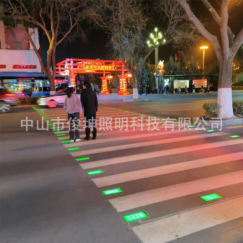 Traffic Safety Warning Embedded Ground Light Smart Zebra Crossing Glowing Floor Tile Light Pedestrian Indicator Yellow Flashing Light Custom