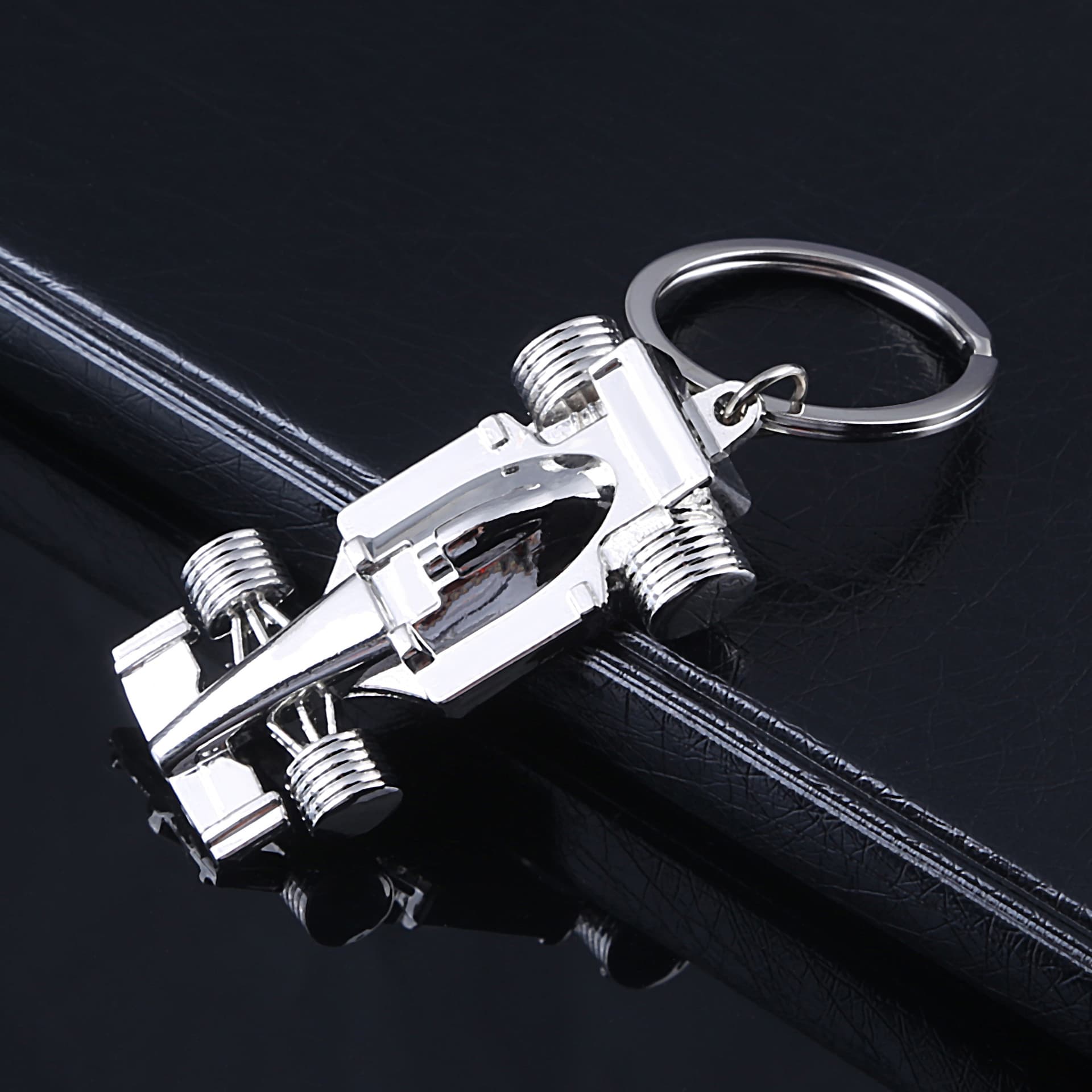 Zinc Alloy Sports Car F1 Racing Men's Metal Keychain Personalized Fashion Creative LOGO Keychain Wholesale Pendant