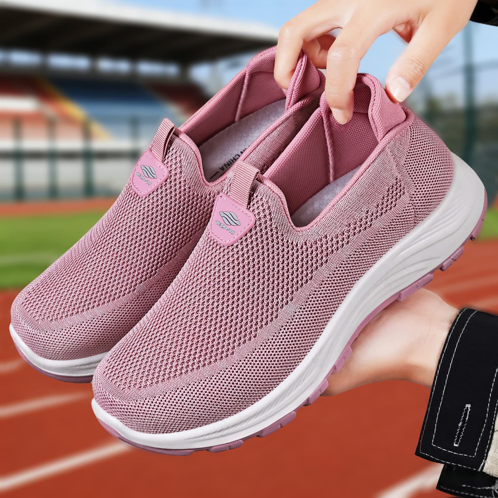 Women's Summer New Arrival Lightweight Walking Shoes Soft Sole Versatile Slip-on Mom Shoes Breathable Low-Cut Casual Shoes
