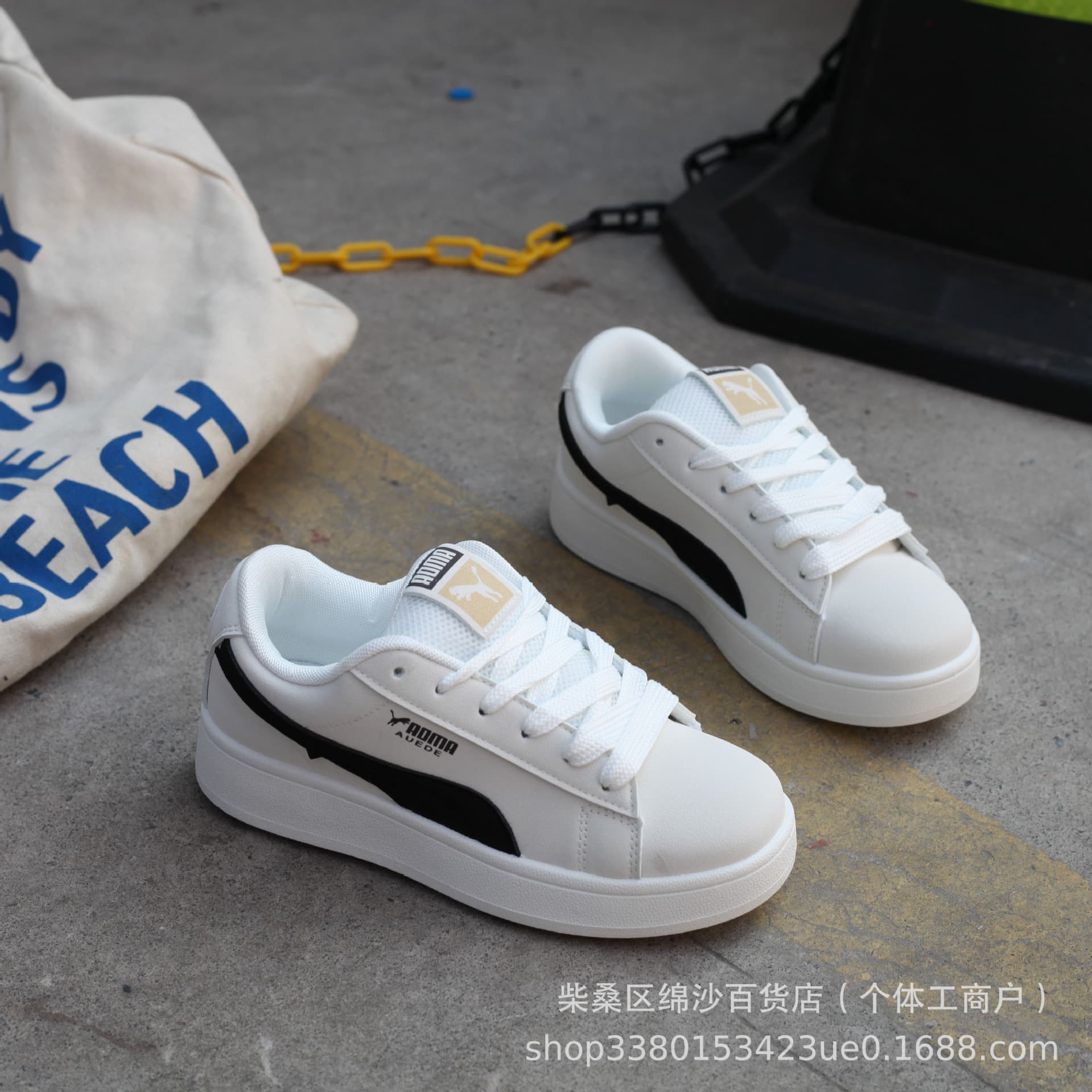 Couple Matching Trendy Shoes 2024 Spring/Autumn Bestseller Bread Shoes Ins Niche College Style Casual Sneakers Drop Shipping