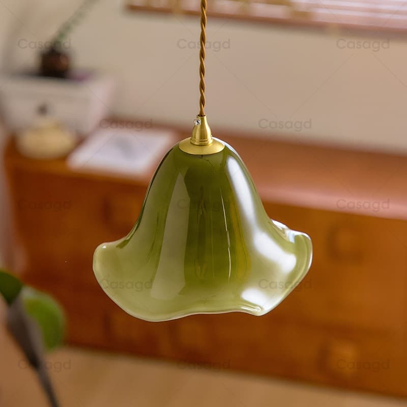 Green Vintage Bedside Pendant Light Gradient Green Glass Small Pendant Lamp Skirt Design Dining Room Ambience Entryway Light casagd
