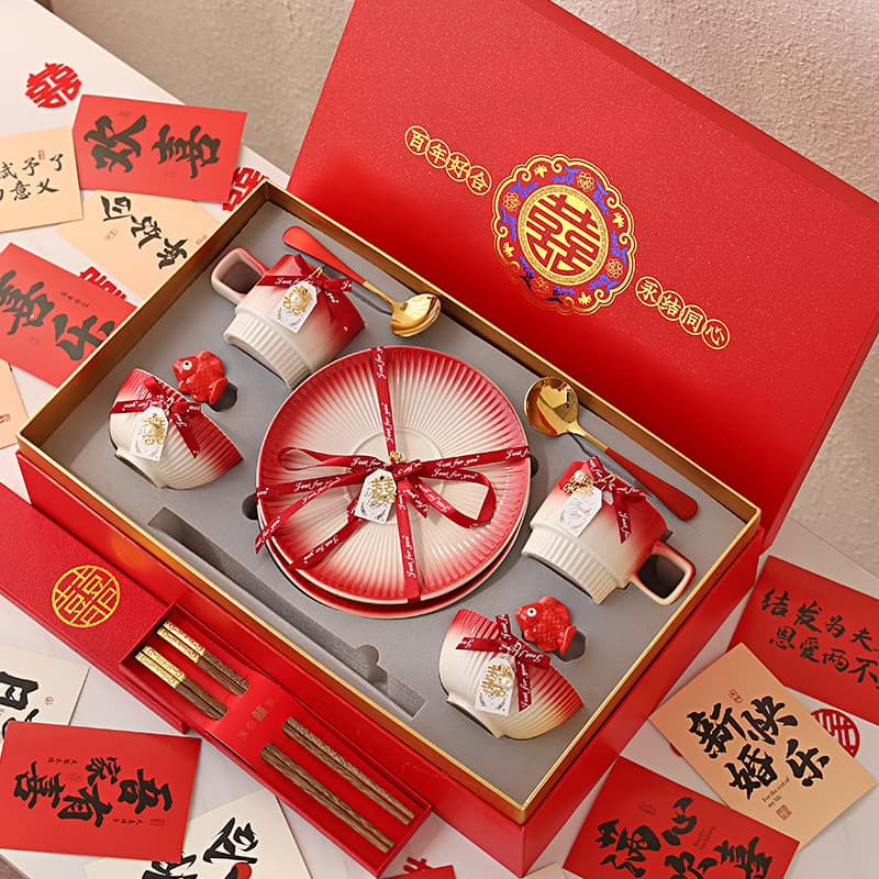 Wedding Gift Newlywed Tableware Bowl Plate Set Dowry Gift Box for Bride Creative Practical Souvenir Gift