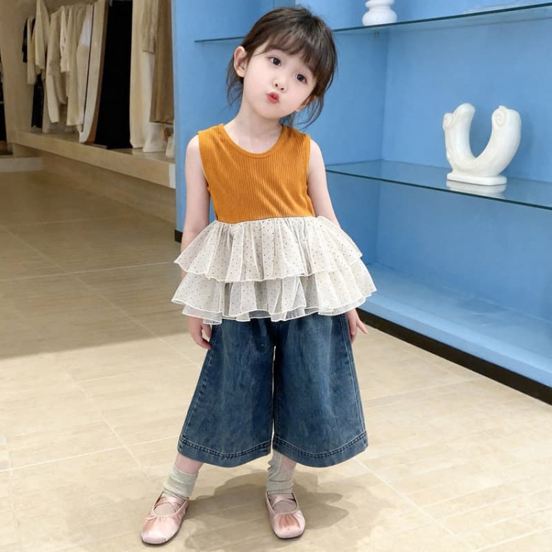 Girls' Summer Set 2026 New Fashionable Kids' Sleeveless Top and Jeans Two-Piece Outfit Korean Style Trendy